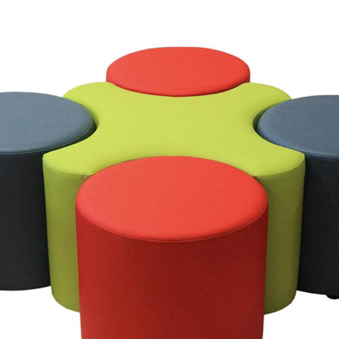 Minkštų baldų gamyba darželiams, darželio baldai, minkštasuolių komplektas darželiui, minkštas pufas, pufas darželiui, žaismingi baldai darželiui, minkšti baldai vaikų darželiui