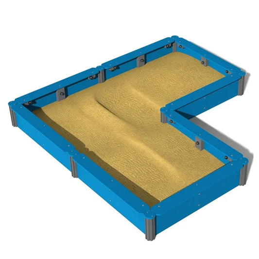 Darželio žaidimų aikštelė su smėlio dėže ir sūpynėmis