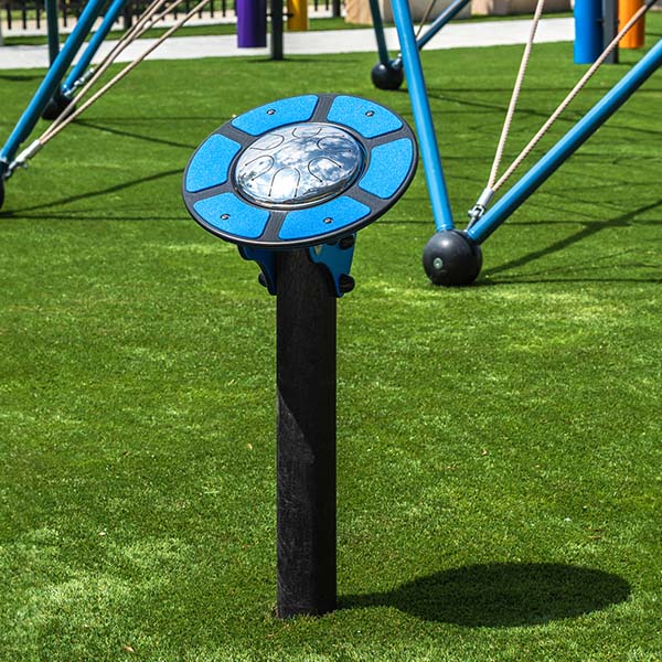 Interaktyvus muzikinis įrenginys darželiams su ritminėmis detalėmis