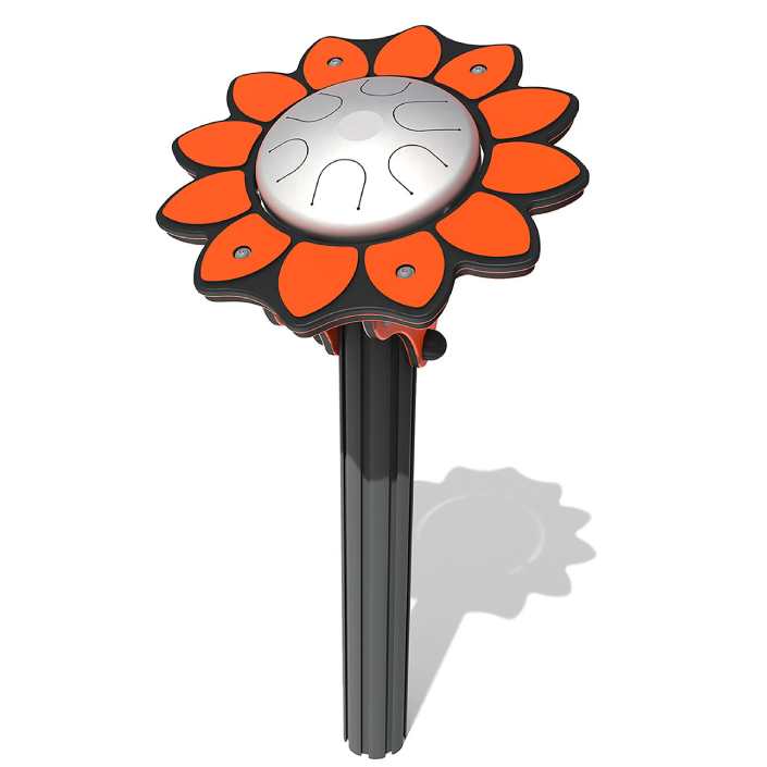 Kūrybinis muzikinis įrenginys darželiams su mušamaisiais elementais lauke